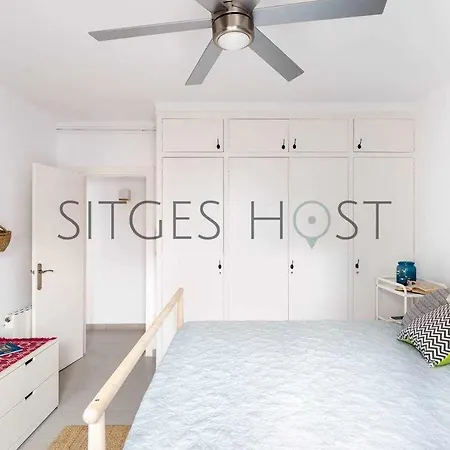 Con Patio Y A 5 Minutos De La Playa Sitges