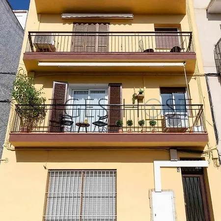 Con Patio Y A 5 Minutos De La Playa Appartamento Sitges