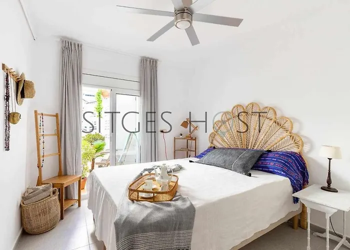 Con Patio Y A 5 Minutos De La Playa *